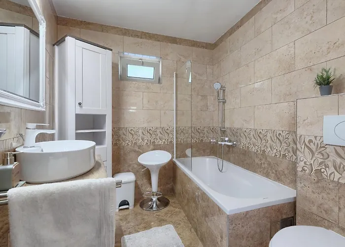 Evelina By Interhome * Ližnjan